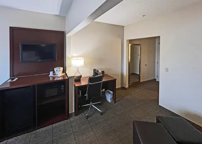 Hotel Comfort Sports Complex 4*